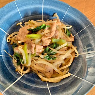 焼肉のたれで☆豚肉と小松菜もやしのスタミナ炒め